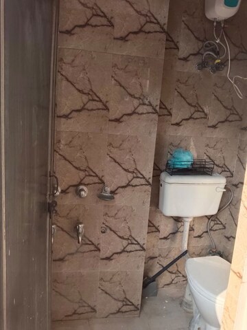 Bathroom in 1 BHK Builder Floor at Lajpat Nagar 4 – for Rent
