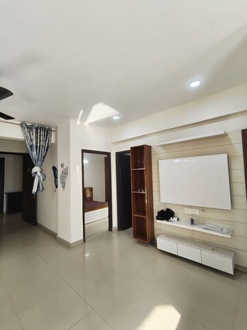 Room in 2 BHK Apartment at Urban Axis Urban Woods, Sushant Golf City – for Rent