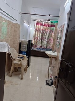 1 RkBuilder Floor For Rent in Lajpat Nagar 4