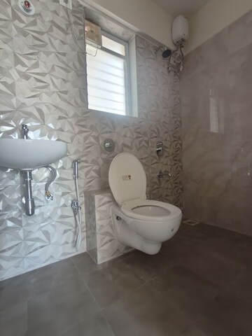 Master Bedroom in 2 BHK Apartment at Raunak Residency Thane, Pokhran Road No One – for Rent