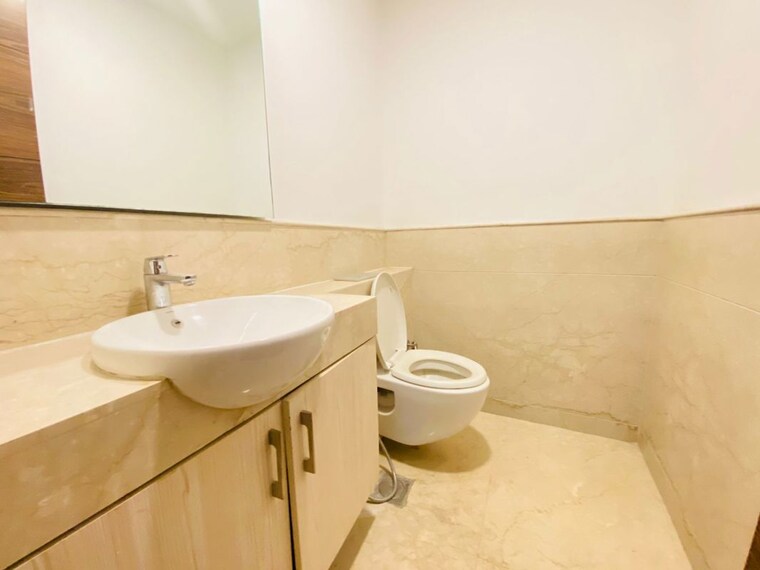 Bathroom, m3m-golf-estate 4 Bedroom 4785 Sq.Ft. Apartment In Sector 65 Gurgaon 10027357