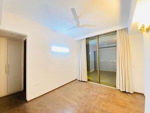 Room in 4 BHK Apartment at M3M Golf Estate, Sector 65 – for Rent