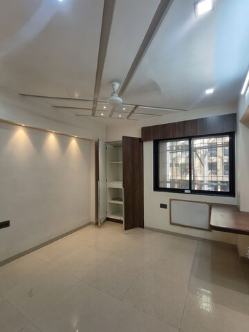 Master Bedroom in 2 BHK Apartment at Raunak Unnathi Gardens, Pokhran Road No One – for Rent