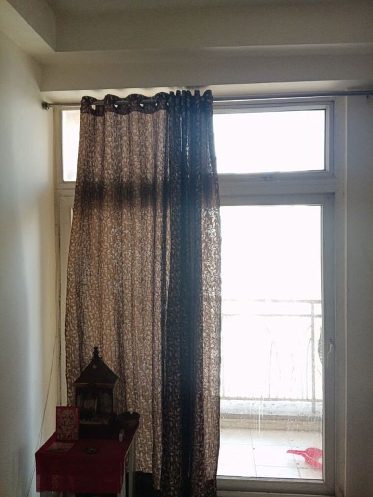 Room, sector 16c greater noida 3 Bedroom 1235 Sq.Ft. Apartment In Sector 16c Greater Noida Greater Noida 10027365