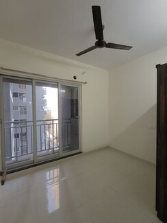 1 BHK Apartment For Rent in Ashar Metro Towers