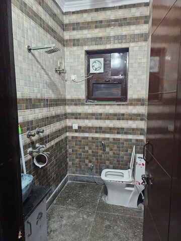 Bathroom in 3 BHK Builder Floor at Sector 9 – for Rent