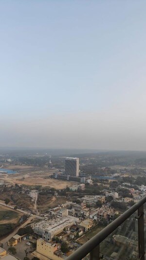 Master Bedroom in 5 BHK Apartment at Mahindra Luminare, Sector 59 – for Rent