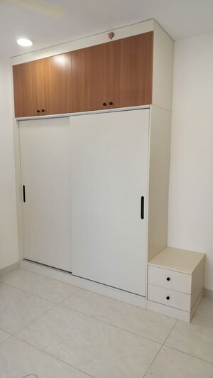 Room in 3 BHK Apartment at Prestige Beverly Hills, Kokapet – for Rent