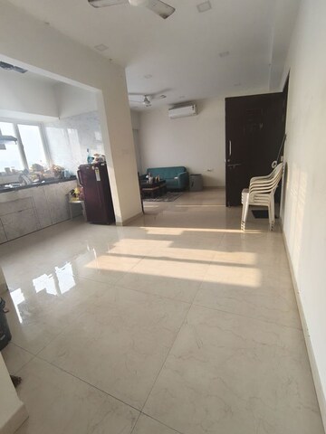 Room in 2 BHK Apartment at Ruparel Ariana, Parel – for Rent