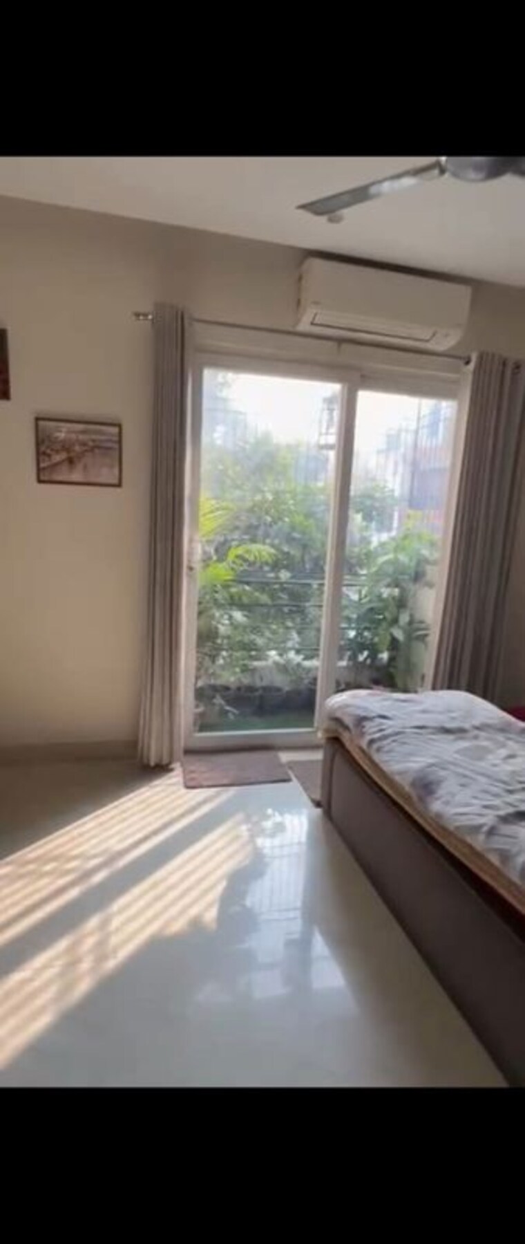 Bedroom, east of kailash 3 Bedroom 250 Sq.Yd. Apartment In East Of Kailash Delhi 10027400