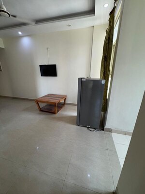 Furnished Amenities in 2 BHK Apartment at Shree Vardhman Mantra, Sector 67 – for Rent