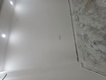 Room in 2.5 BHK Independent House at Palla – for Sale