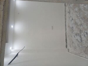 Room in 2.5 BHK Independent House at Palla – for Sale