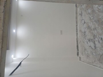 Room in 2.5 BHK Independent House at Palla – for Sale