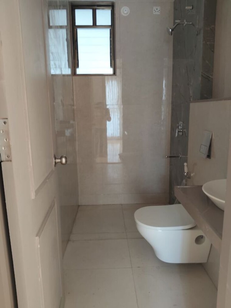 Bathroom, mohammadwadi 4 Bedroom 1550 Sq.Ft. Apartment In Mohammadwadi Pune 10011416