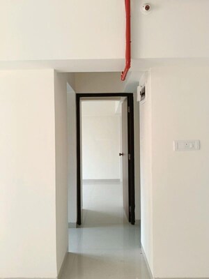 Room in 1 BHK Apartment at Raunak Residency Thane, Pokhran Road No One – for Rent