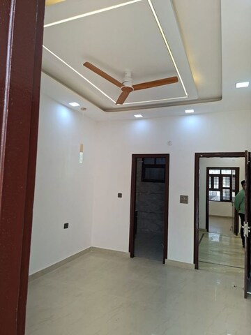 Room in 2 BHK Builder Floor at Ashoka Enclave 3, Sector 35 – for Rent