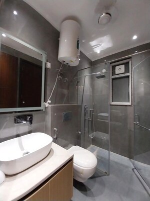 Bathroom in 3 BHK Builder Floor at Sector 40 – for Sale