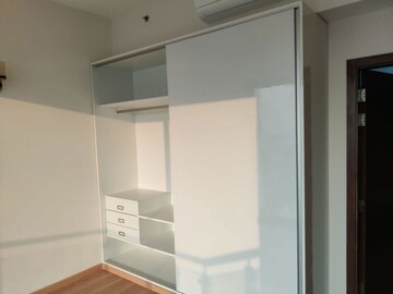 Room in 4 BHK Apartment at M3M Latitude, Sector 65 – for Sale