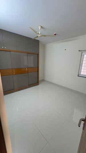 Room in 3 BHK Apartment at My Home Sayuk, Tellapur – for Rent