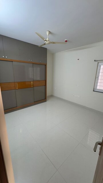 Room in 3 BHK Apartment at My Home Sayuk, Tellapur – for Rent