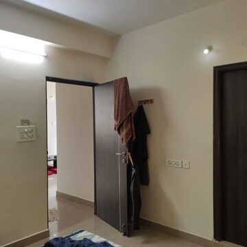 Room in 2 BHK Builder Floor at Madhapur – for Rent