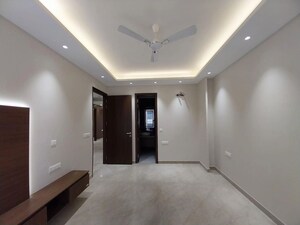Room in 4 BHK Builder Floor at Sushant Lok I – for Sale