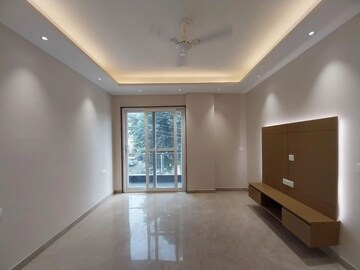 Room in 4 BHK Builder Floor at Sushant Lok I – for Sale