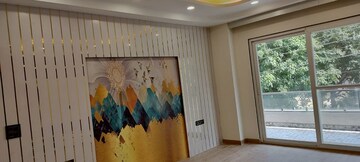 Building Lobby in 3 BHK Builder Floor at South City 1 – for Sale