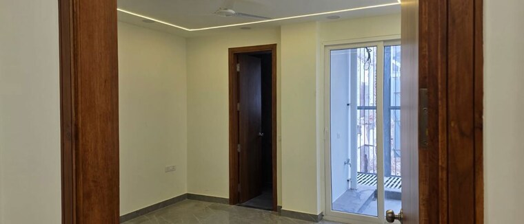 Room, sector 39 3 Bedroom 1500 Sq.Ft. Builder Floor In Sector 39 Gurgaon 10027480