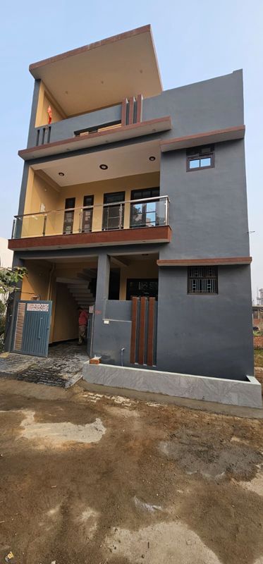 3.5 BHK + Pooja Room,Servant Room,Study Room,Extra Room Independent House For Rent in Kailasha Enclave