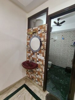 3 BHK Apartment For Rent in Tulip Mall