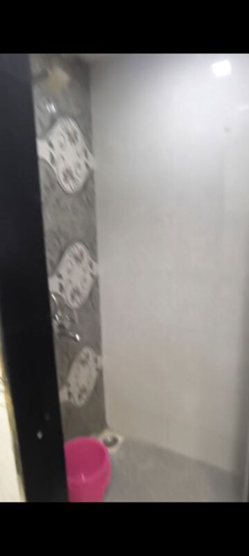 Bathroom in 1.5 BHK Apartment at Rainbow CHS Vashi Sector 10, Vashi Sector 10 – for Rent