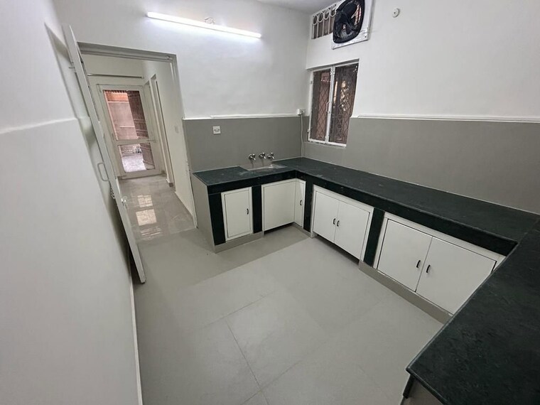 Kitchen, sarita vihar 3 Bedroom 2000 Sq.Ft. Apartment In Sarita Vihar Delhi 10027538