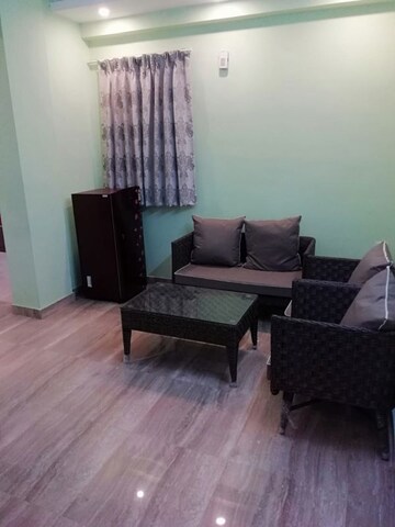 Living Room in 2 BHK Builder Floor at Sector 45 – for Rent