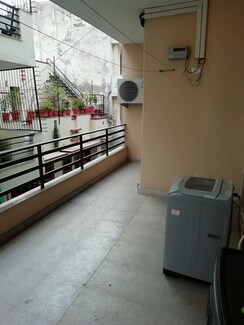2 BHK + Pooja Room Builder Floor For Rent in Sector 45