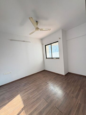 Room in 1 BHK Apartment at Lodha Lakeshore Greens, Dombivli East – for Rent