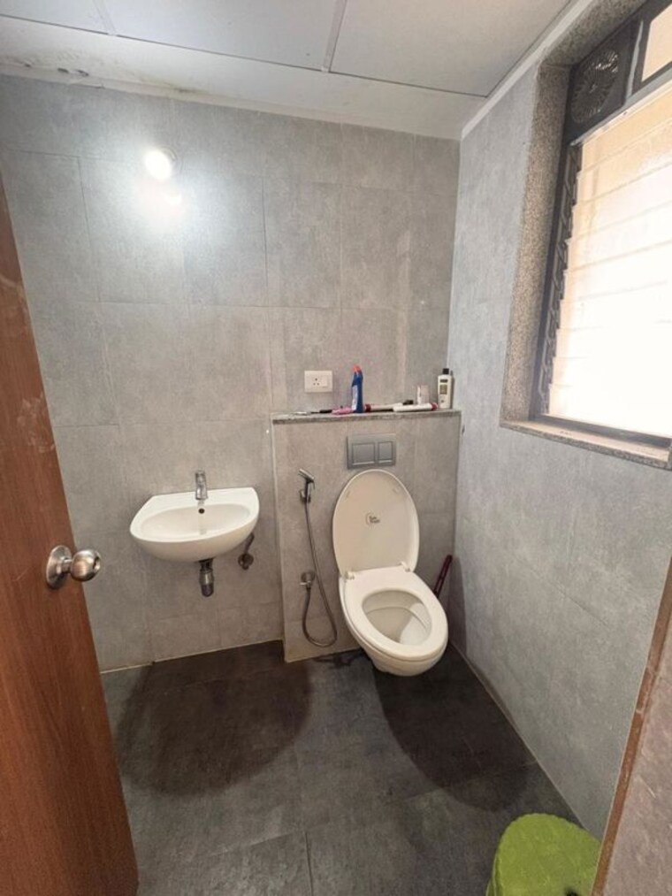 Bathroom, lodha-palava-marvella-a-h 2 Bedroom 569 Sq.Ft. Apartment In Dombivli East Thane 10027569