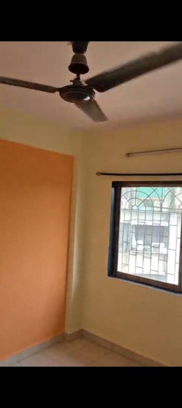 Room in 1 BHK Apartment at Govind Complex Sanpada, Sanpada Sector 1 – for Rent