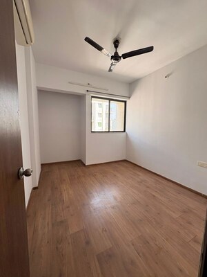Room in 2 BHK Apartment at Lodha Palava City Lakeshore Greens, Dombivli East – for Rent