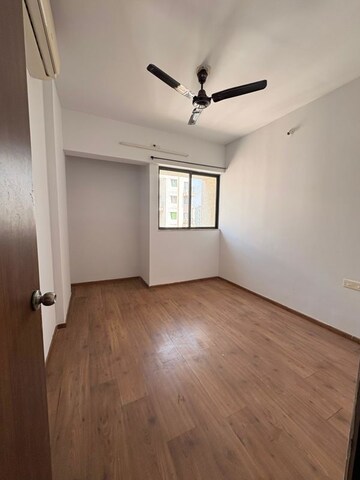Room in 2 BHK Apartment at Lodha Palava City Lakeshore Greens, Dombivli East – for Rent