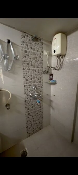 Master Bedroom in 2 BHK Apartment at Tilak Nagar – for Rent