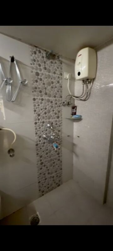 Master Bedroom in 2 BHK Apartment at Tilak Nagar – for Rent