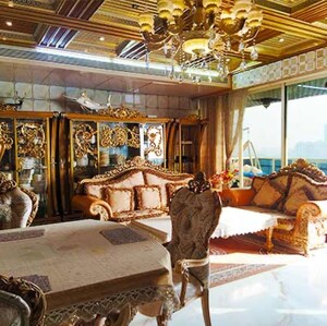 Gym in 5 BHK Builder Floor at Andheri West – for Sale