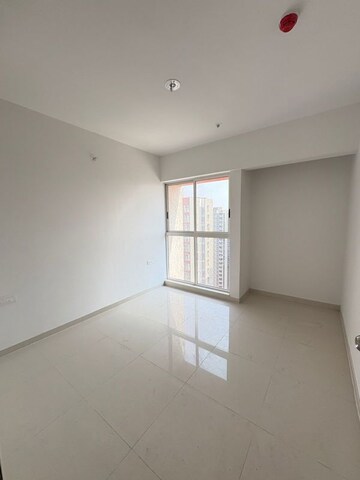 Room in 2.5 BHK Apartment at Lodha Codename Premier, Dombivli East – for Rent