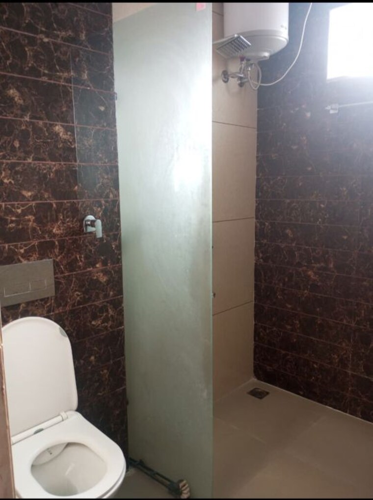 Bathroom, sector 21 3 Bedroom 2200 Sq.Ft. Builder Floor In Sector 21 Chandigarh 10027717