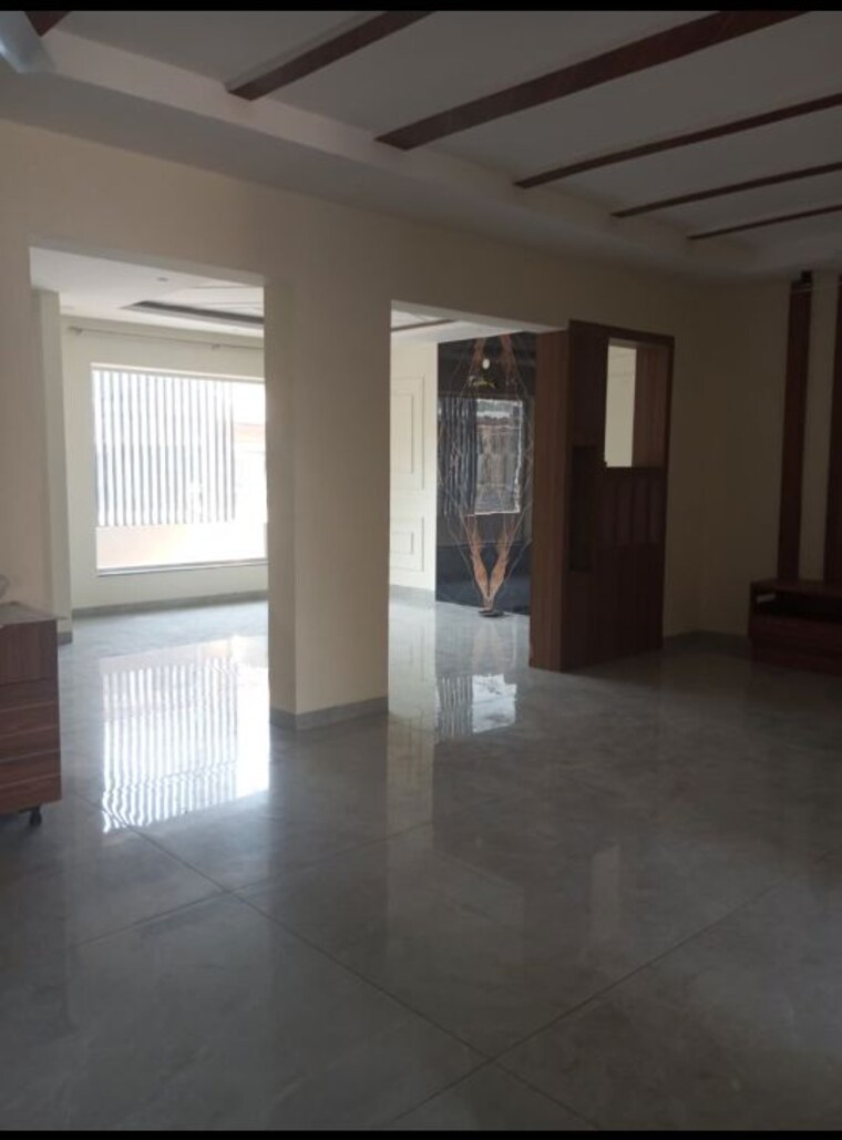 Room, sector 21 3 Bedroom 2200 Sq.Ft. Builder Floor In Sector 21 Chandigarh 10027717