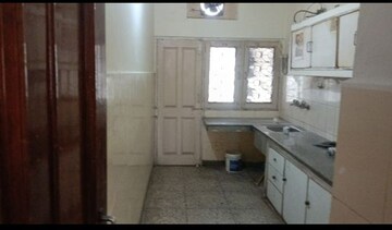 Kitchen in 3 BHK Builder Floor at Sector 35 – for Rent