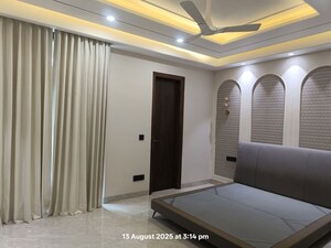 Bedroom in 4 BHK Builder Floor at Ireo Skyon, Sector 60 – for Sale