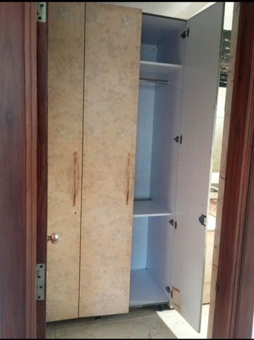 Building Lobby in 3 BHK Builder Floor at Sector 35 – for Rent